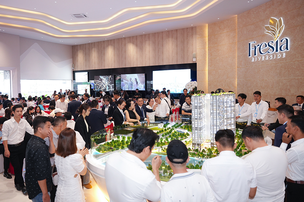 Nhà đầu tư trực tiếp trải nghiệm không gian và quy hoạch dự án Fresia Riverside, tìm hiểu dòng sản phẩm Upgrade Collection với lợi thế dòng tiền và tiềm năng tăng trưởng dài hạn Nhà đầu tư trực tiếp trải nghiệm không gian và quy hoạch dự án Fresia Riverside, tìm hiểu dòng sản phẩm Upgrade Collection với lợi thế dòng tiền và tiềm năng tăng trưởng dài hạn