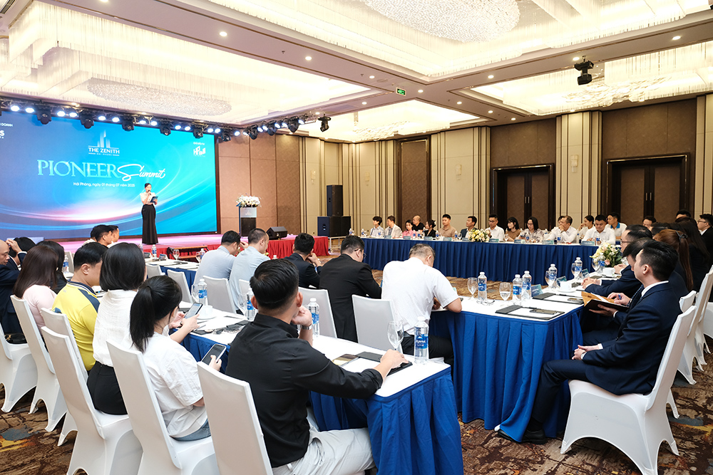 Toàn cảnh sự kiện "Pioneer Summit" giới thiệu The Zenith Hải Phòng với sự tham gia của hơn 38 lãnh đạo đến từ hơn 30 công ty phân phối bất động sản hàng đầu miền Bắc Toàn cảnh sự kiện "Pioneer Summit" giới thiệu The Zenith Hải Phòng với sự tham gia của hơn 38 lãnh đạo đến từ hơn 30 công ty phân phối bất động sản hàng đầu miền Bắc